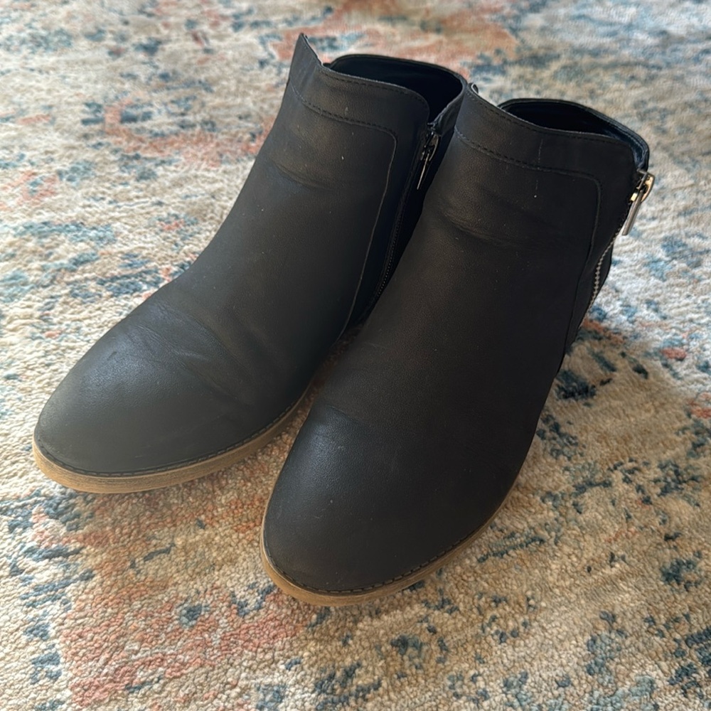 Maurice’s Black Ankle Boot with side zipper